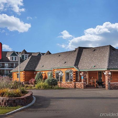 Econo Lodge Bayview Mackinaw City Exteriör bild