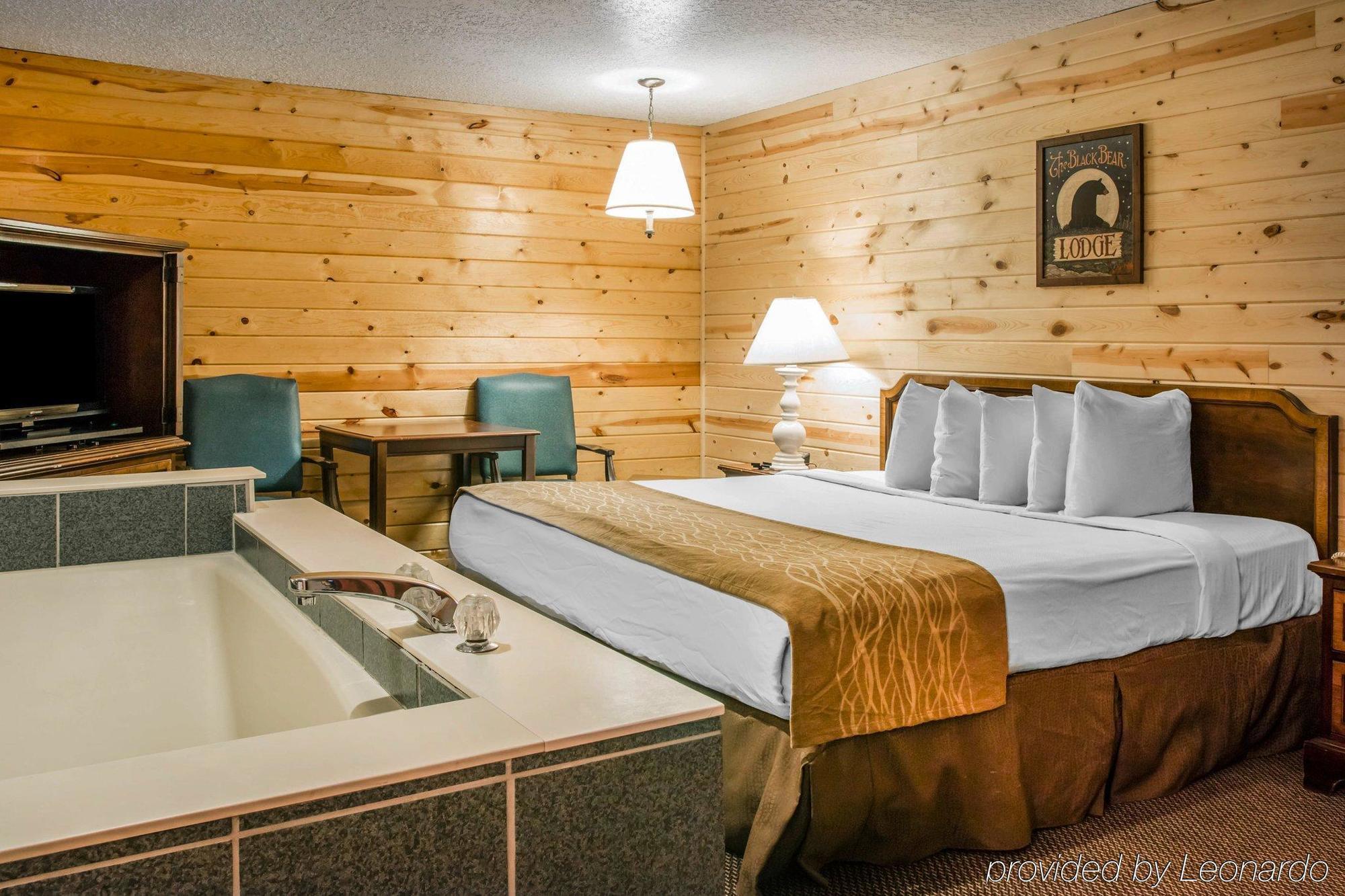 Econo Lodge Bayview Mackinaw City Exteriör bild