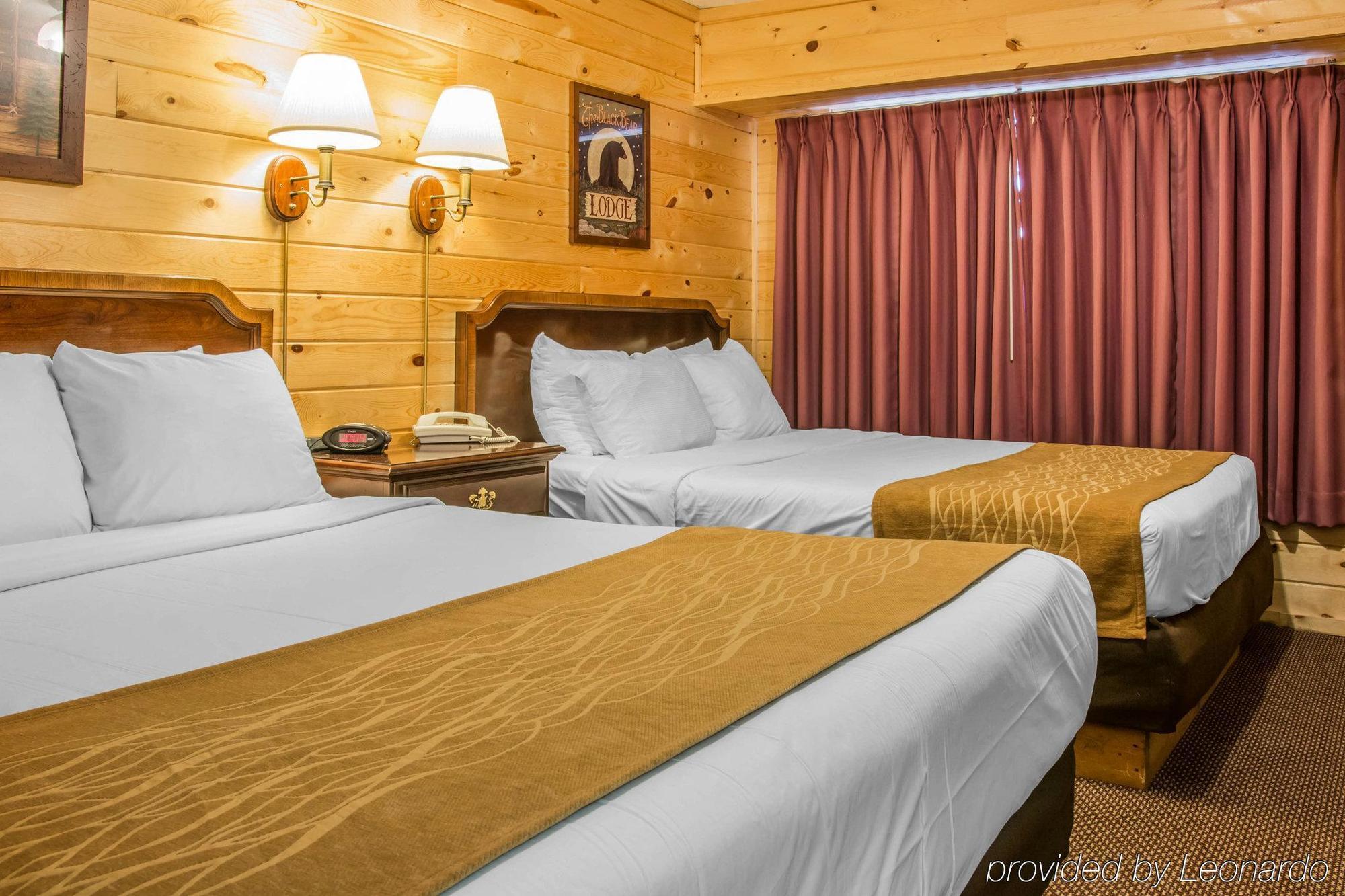 Econo Lodge Bayview Mackinaw City Exteriör bild