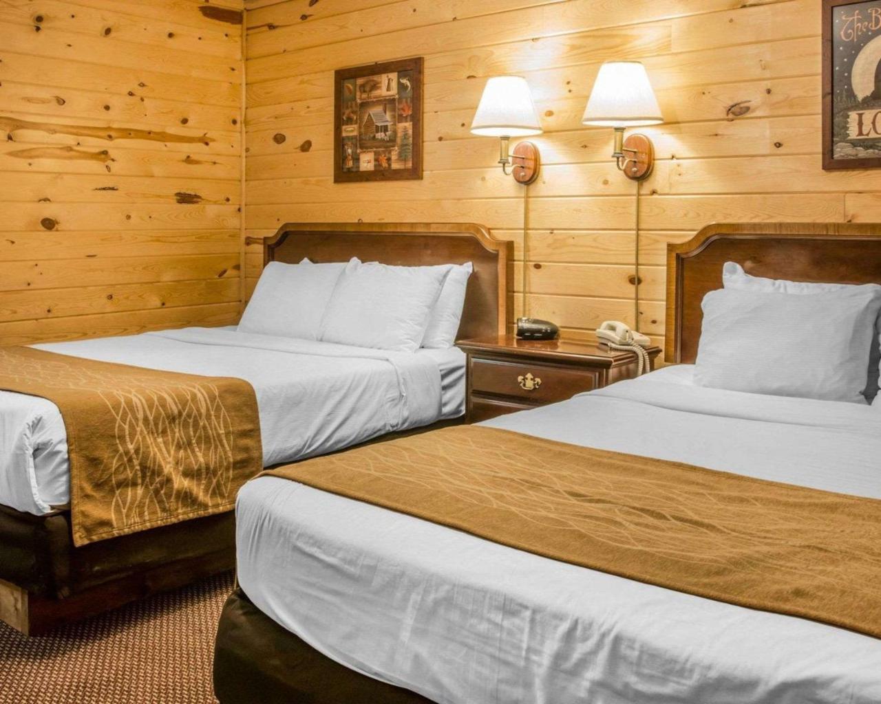 Econo Lodge Bayview Mackinaw City Exteriör bild